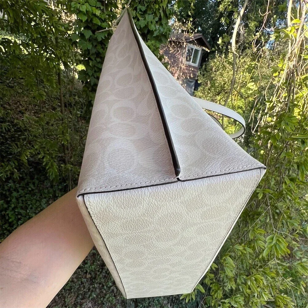 COACH Large Mollie Tote Shoulder Bag Signature Chalk/Glacierwhite Gold Hardware - Picture 4 of 10